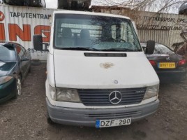 Mercedes-Benz | 1