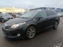 Toyota Avensis, 2.2 l., universalas | 0