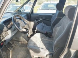 Renault 4, Vienatūris | 4