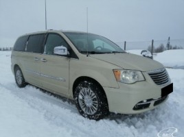 Chrysler Town & Country | 3