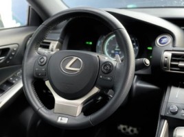 Lexus IS 300h | 2
