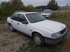 Opel sedanas