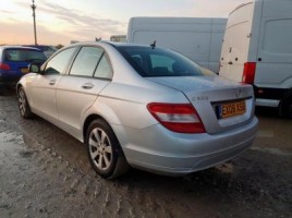 Mercedes-Benz, Saloon | 3