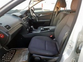 Mercedes-Benz, Saloon | 4