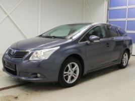 Toyota Avensis, 1.6 l., universal | 0