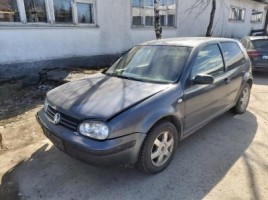 Volkswagen, Hatchback | 3