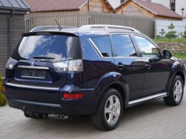 Mitsubishi Outlander | 3