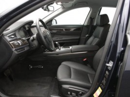BMW 730, 3.0 l., saloon | 3