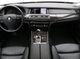 BMW 730, 3.0 l., saloon | 1