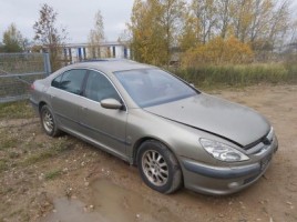 Peugeot sedanas