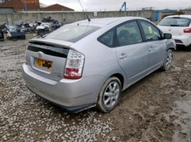 Toyota, Hatchback | 3