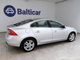 Volvo S60, 2.4 l., sedanas | 2