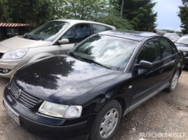 Volkswagen Passat, Saloon | 3