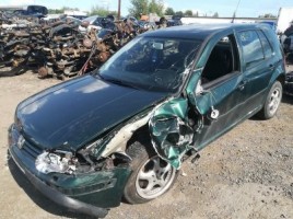Volkswagen, Hatchback | 3