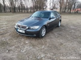 BMW 320 sedanas