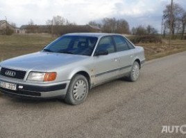 Audi 100 sedanas