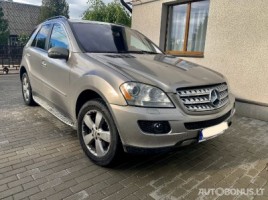 Mercedes-Benz ML500 | 1