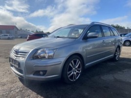 Toyota Avensis, 2.0 l., universal | 0
