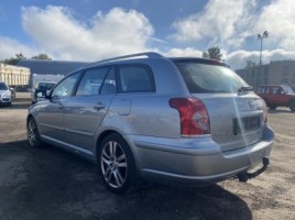 Toyota Avensis, 2.0 l., universal | 3