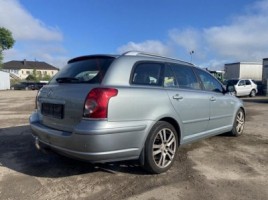Toyota Avensis, 2.0 l., universal | 2