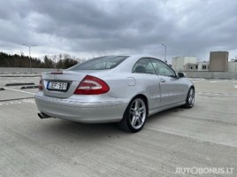 Mercedes-Benz CLK320 | 4