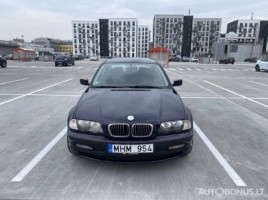 BMW 323 sedanas
