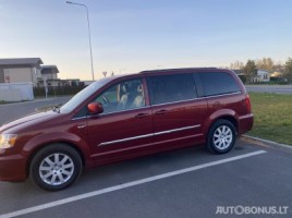 Chrysler Town & Country | 3