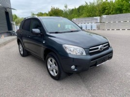 Toyota RAV4 | 1