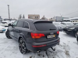 Audi Q7 | 1