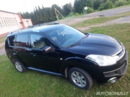 Citroen C-Crosser  | 3