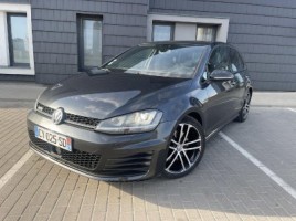 Volkswagen Golf | 4