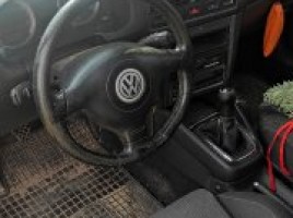 Volkswagen Golf | 2