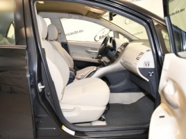 Toyota Auris, 2.0 l., hatchback | 3