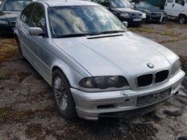 BMW sedanas
