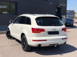 Audi Q7 | 1