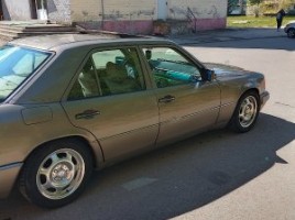 Mercedes-Benz 124, 3.0 l., Седан | 3