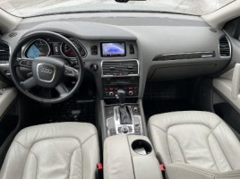 Audi Q7 | 4