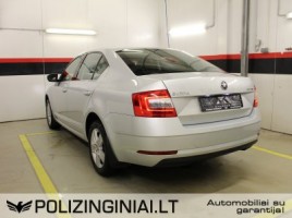 Skoda Octavia, 1.6 l., hatchback | 3