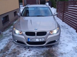 BMW 318 universalas