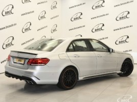 Mercedes-Benz E400, 3.5 l., Седан | 1