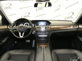Mercedes-Benz E400, 3.5 l., Седан | 2