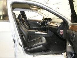 Mercedes-Benz E400, 3.5 l., Седан | 3