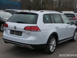 Volkswagen Golf | 2