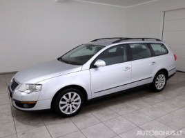 Volkswagen Passat, 2.0 l., universal | 1