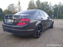 Mercedes-Benz C200 | 3