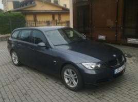 BMW 320 universalas