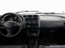 Toyota RAV4 | 4