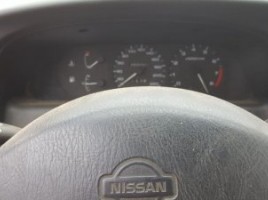 Nissan, Universalas | 3
