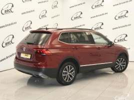 Volkswagen Tiguan | 1