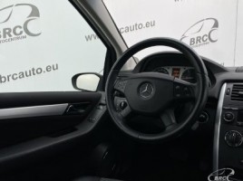 Mercedes-Benz B200, 2.0 l., hatchback | 3